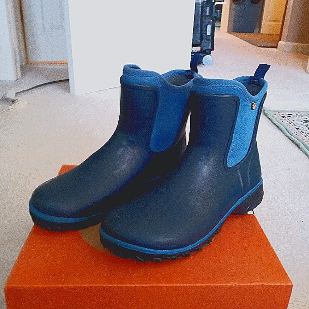 Bogs woman's rain boots